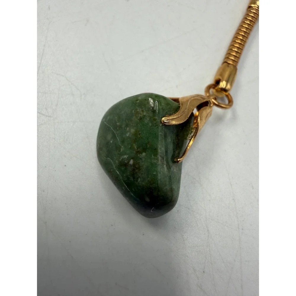 Vintage Gold Tone Green Stone Keychain Snake Chain Jade Style Bag Charm 4 Inch